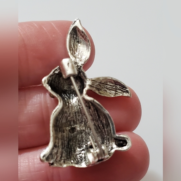 Bunny rabbit brooch Crystals sparkly gray smoky silver small pin Easter spring - Picture 3 of 8